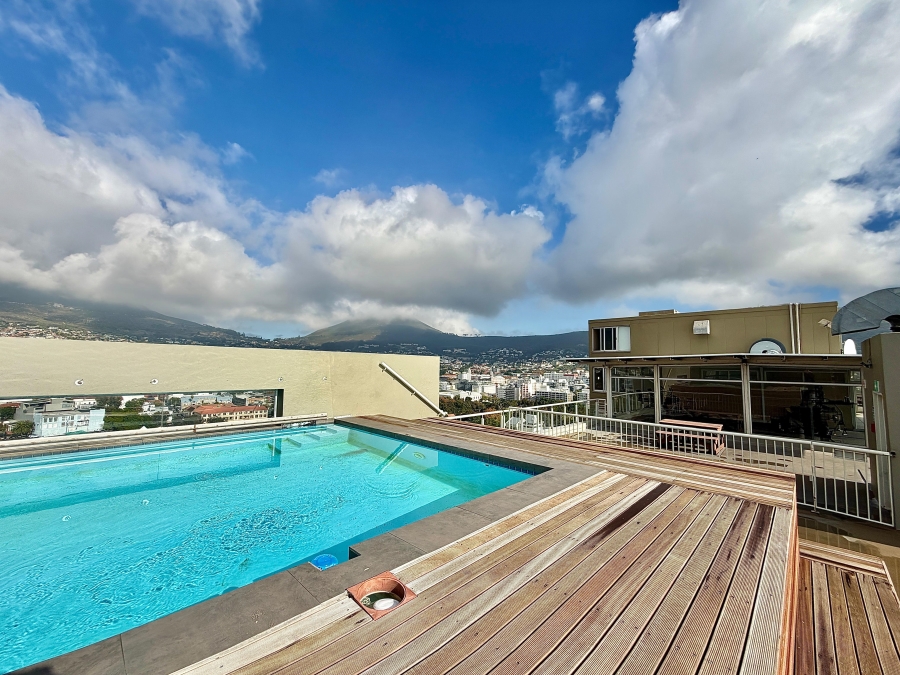 2 Bedroom Property for Sale in Cape Town City Centre Western Cape
